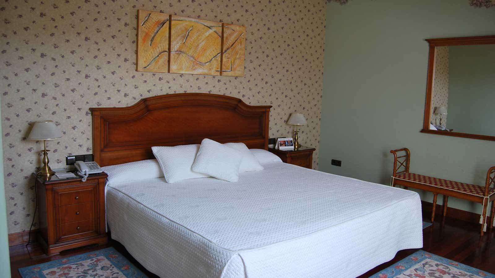 Hotel Conde Ansurez By Almia Hoteles บายาโดลิด ภายนอก รูปภาพ