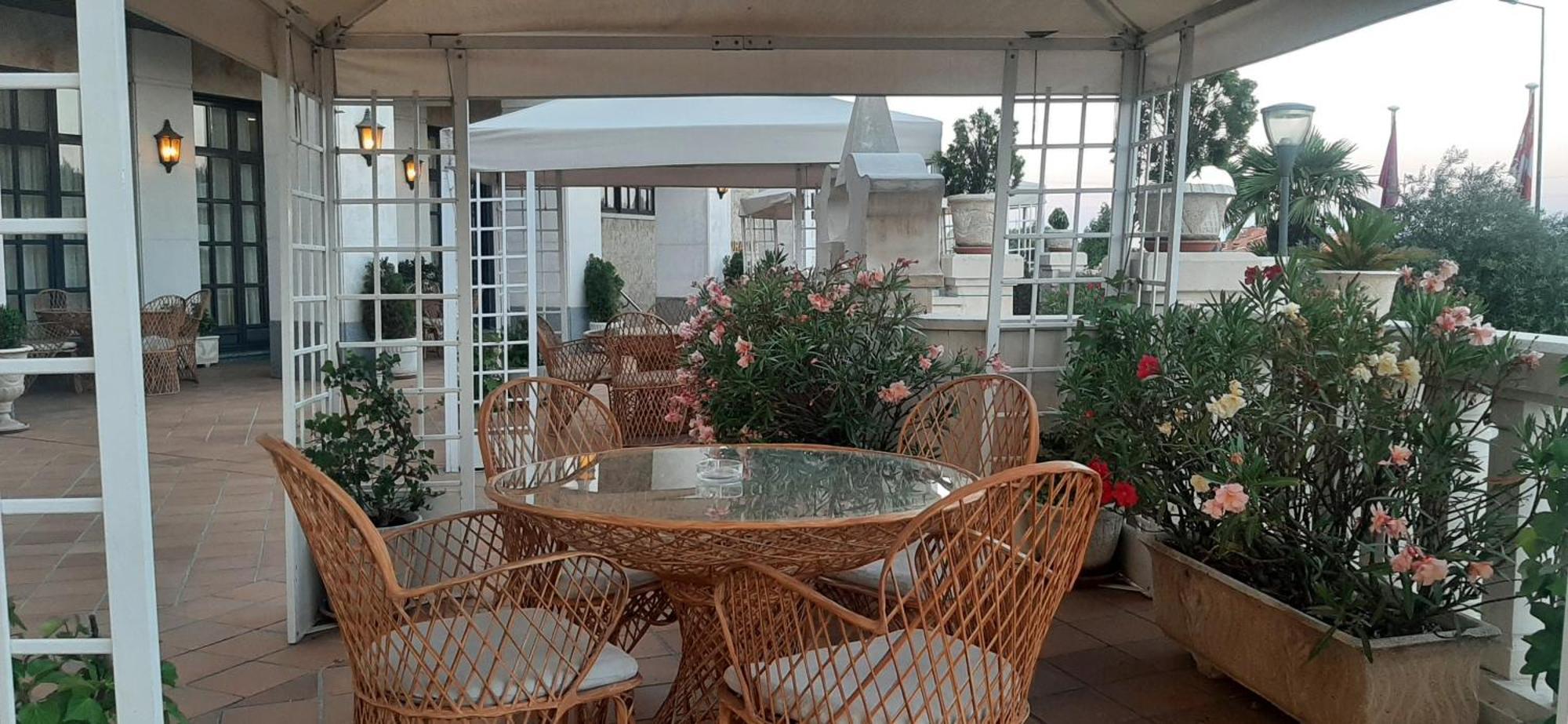 Hotel Conde Ansurez By Almia Hoteles บายาโดลิด ภายนอก รูปภาพ
